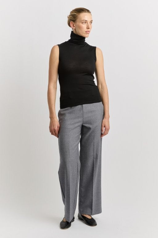 TOORALLIE SLEEVELESS ROLL NECK