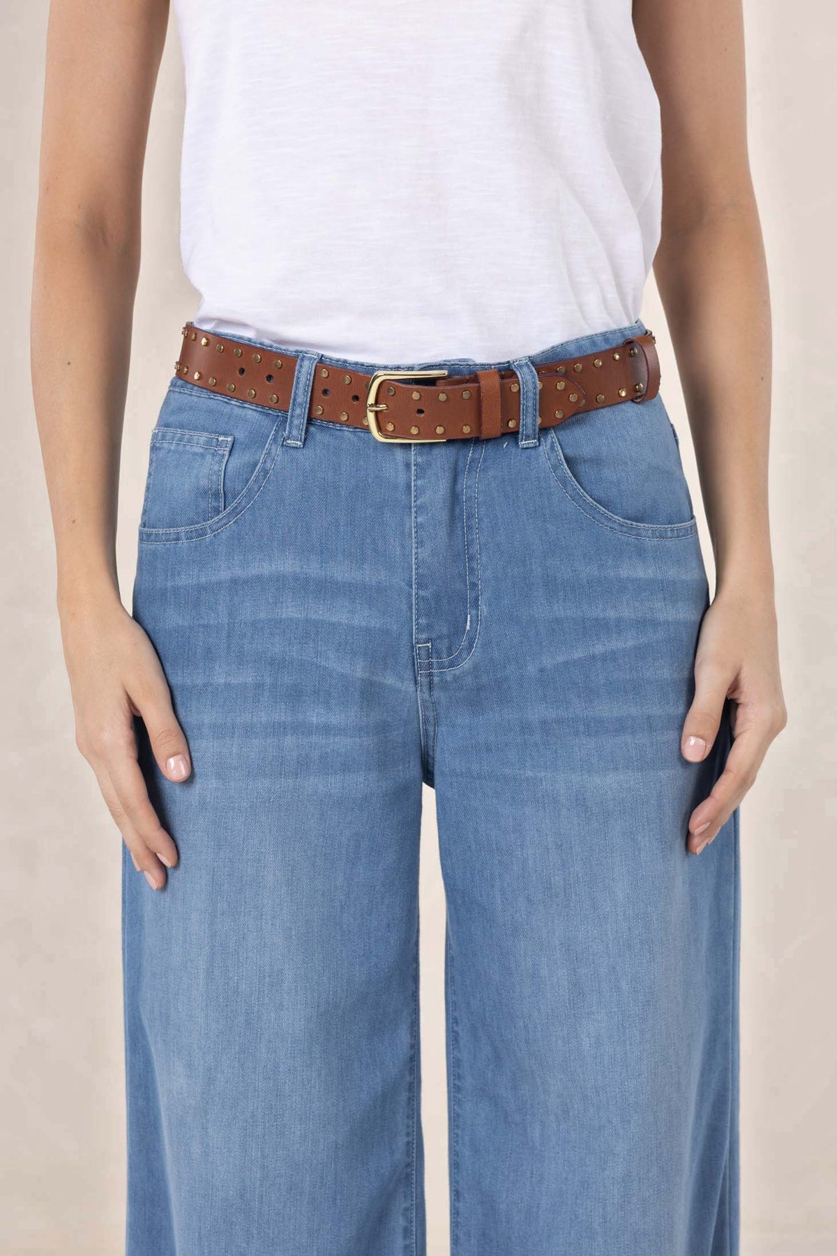 HUMIDITY STUDDED BELT