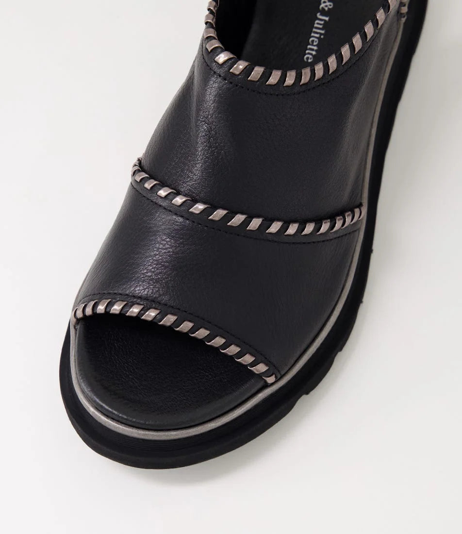 DJANGO & JULIETTE CARLENET