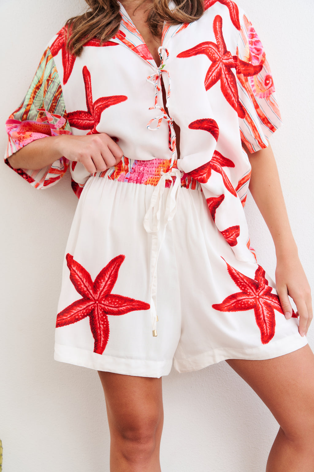 COLLECTIVO SARA SHORTS