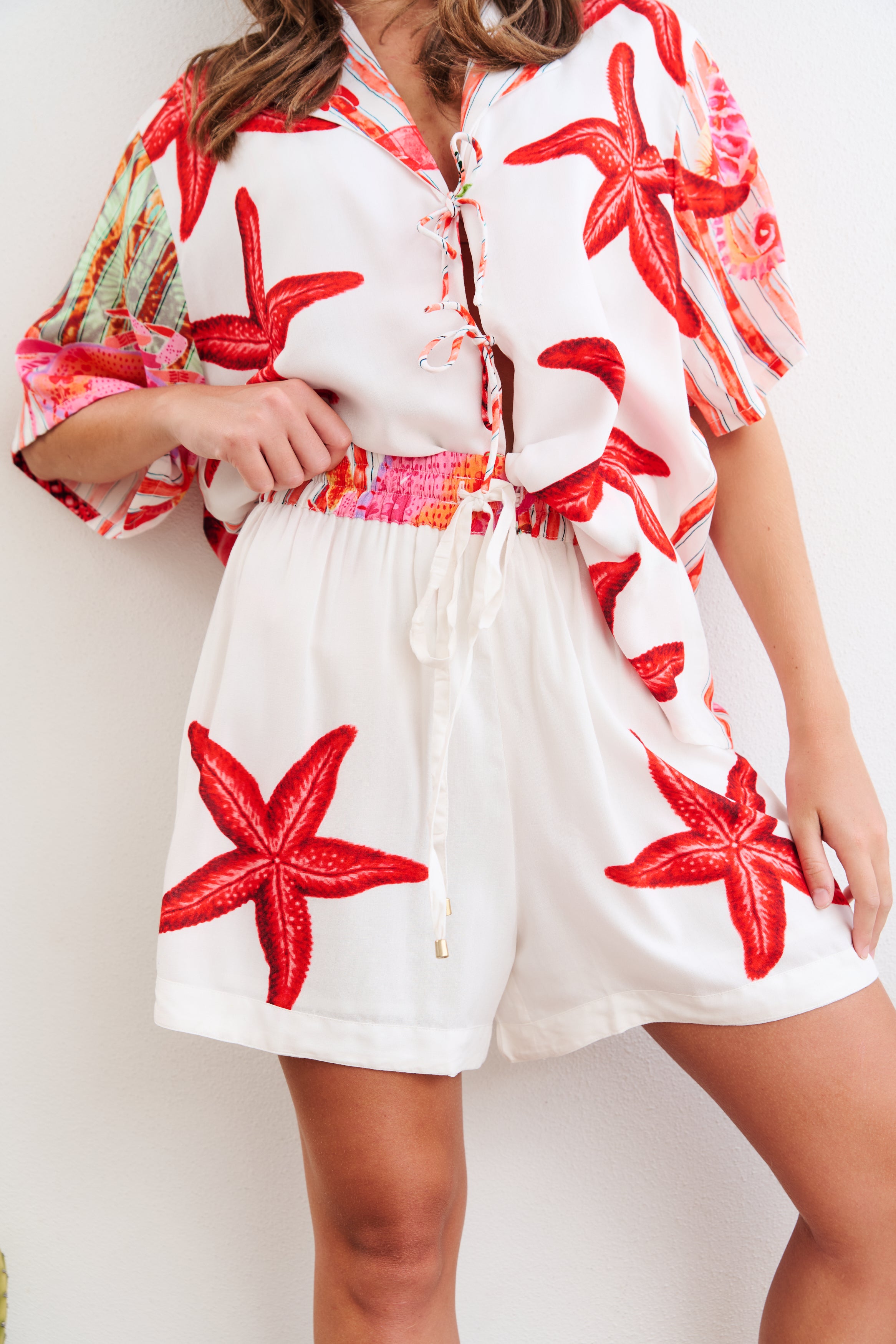 COLLECTIVO SARA SHORTS