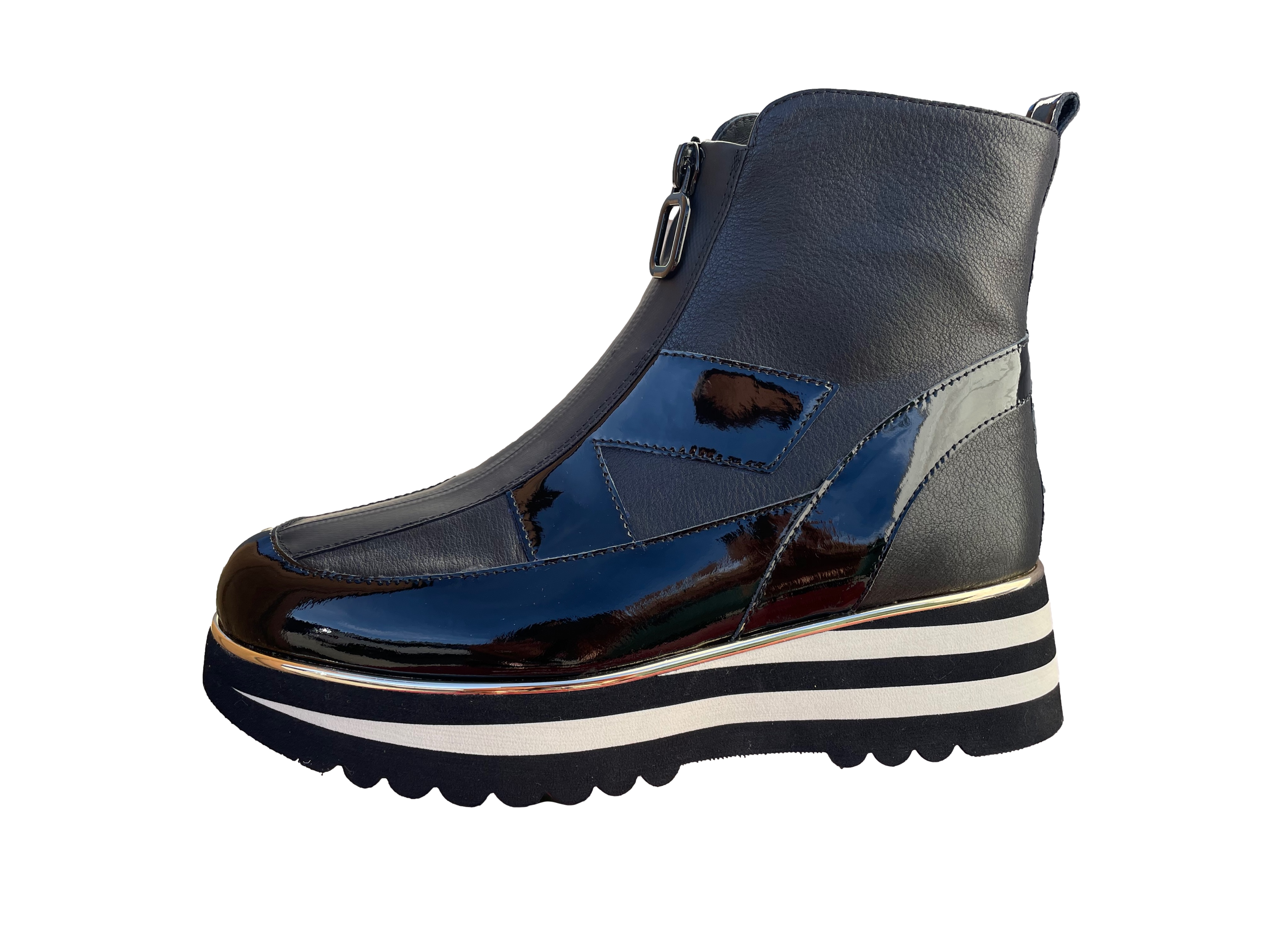 DJANGO & JULIETTE EBBIELA