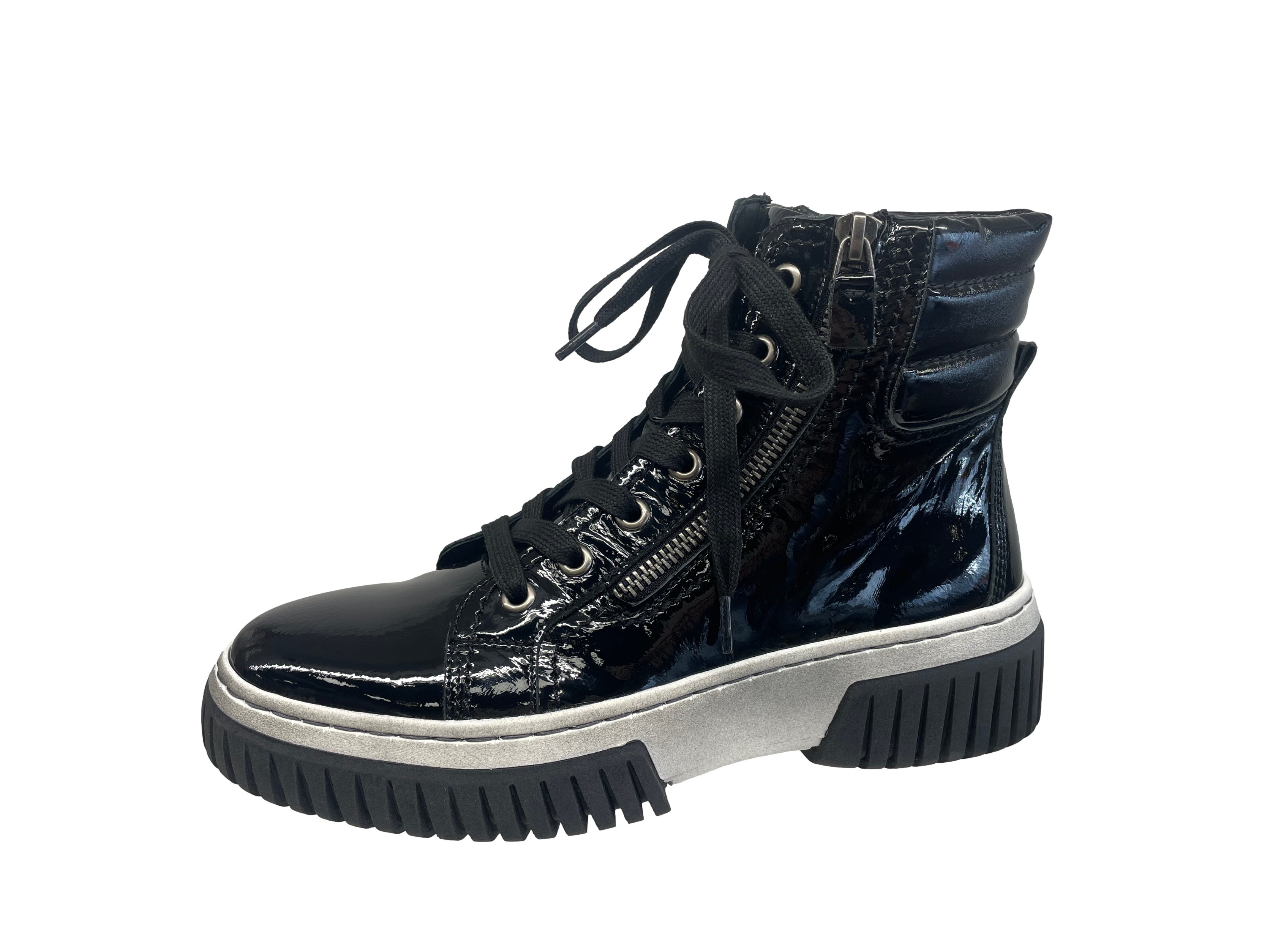 DJANGO & JULIETTE YIPPIE