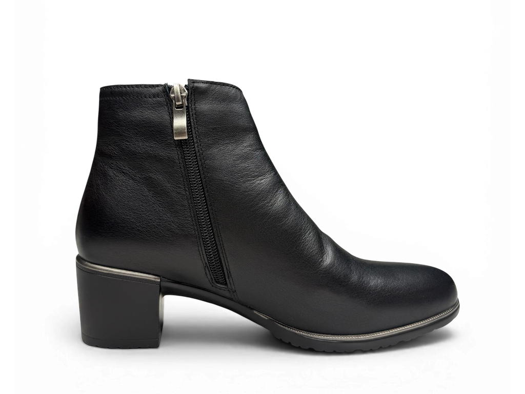 BELLE SCARPE REEVES