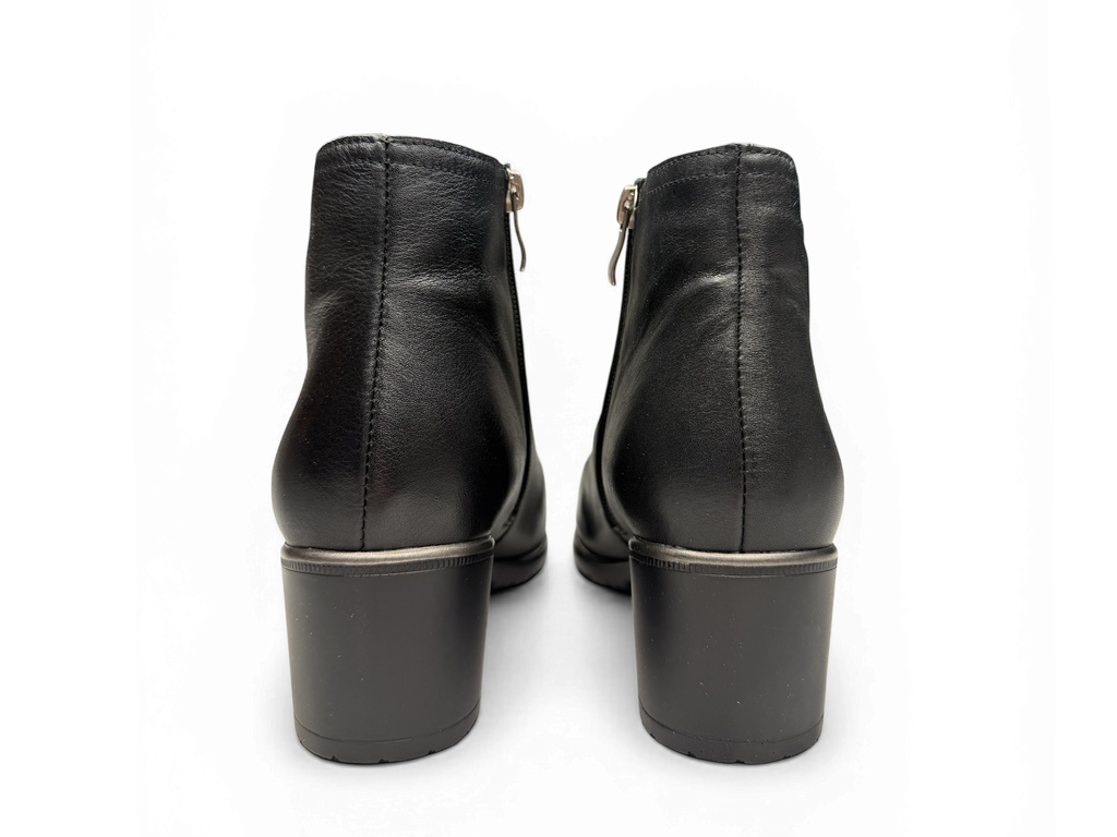 BELLE SCARPE REEVES