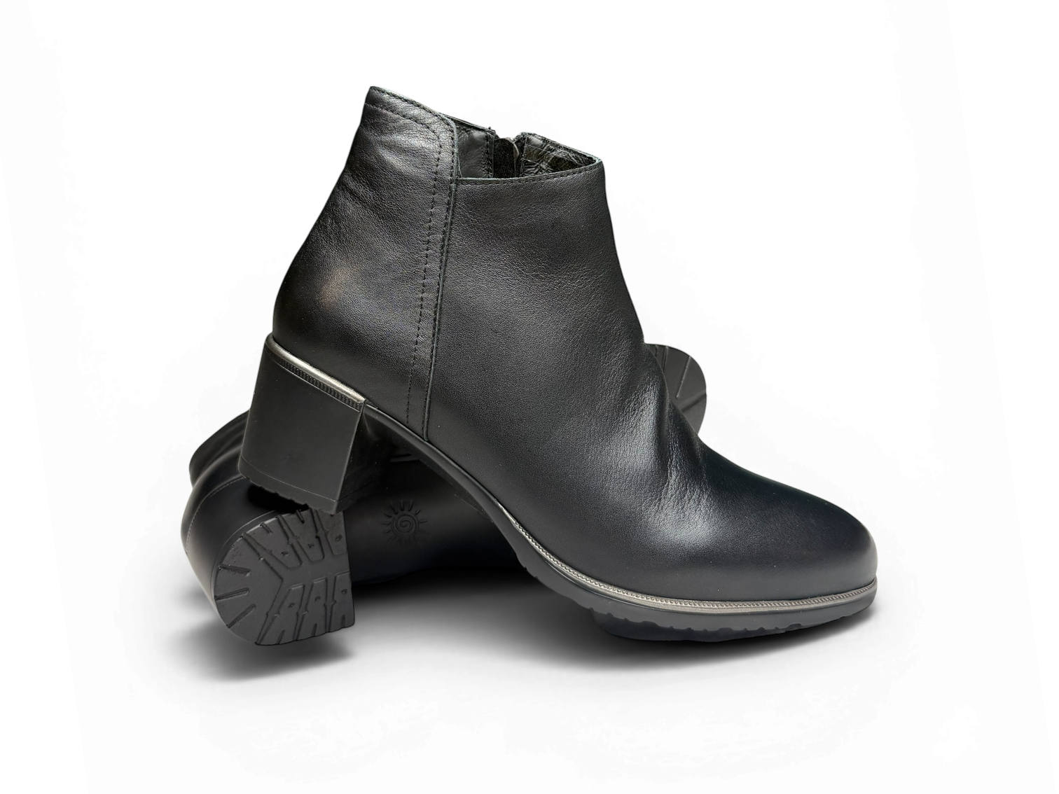 BELLE SCARPE REEVES
